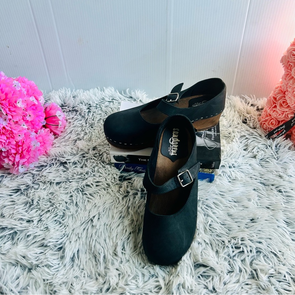 SANDGRENS WOMEN SHOES